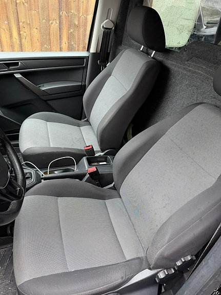 Volkswagen Caddy Maxi 9 of 14