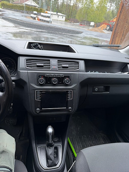 Volkswagen Caddy Maxi 10 of 14