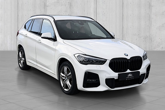 BMW X1 3 of 5