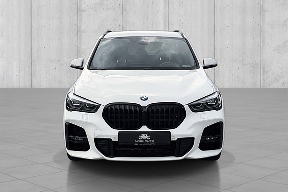 BMW X1 2 of 5