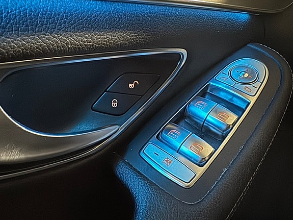 Mercedes-Benz C350 e 7 of 11