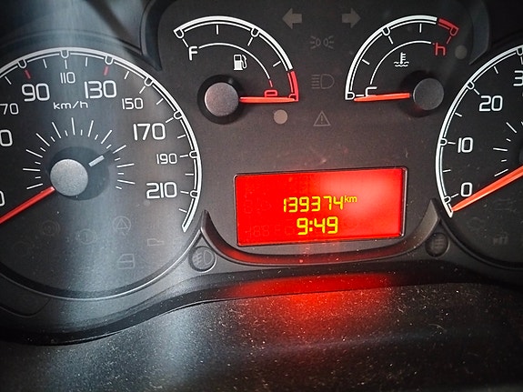 Fiat Doblo 9 of 17