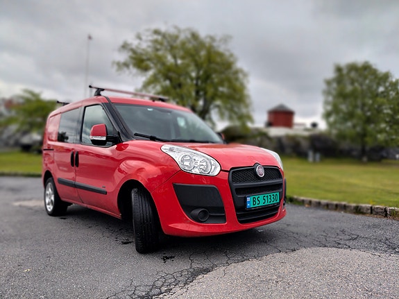 Fiat Doblo 2 of 17
