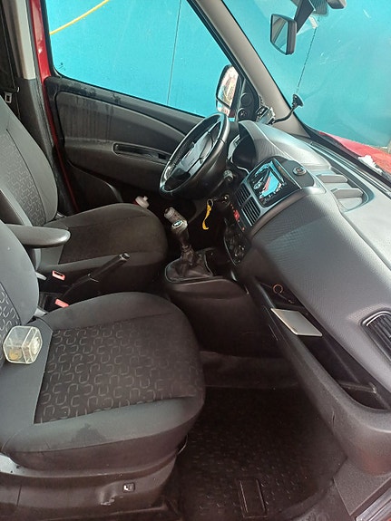 Fiat Doblo 11 of 17