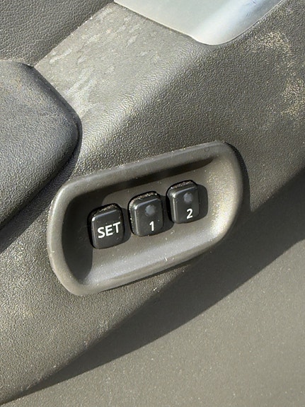 Nissan Pathfinder 24 of 30