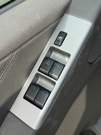 Nissan Pathfinder 23 of 30