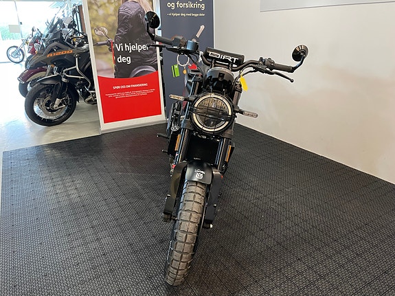 Husqvarna Svartpilen 401 *** SERVICE/GARANTI *** 3 of 5