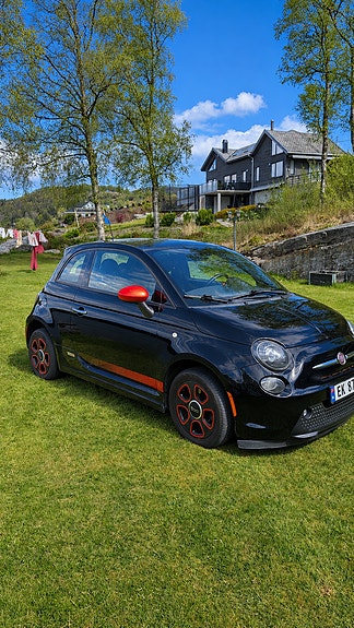 Fiat 500 3 of 5