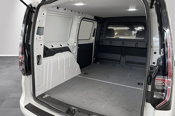 Volkswagen Caddy Maxi 9 of 13