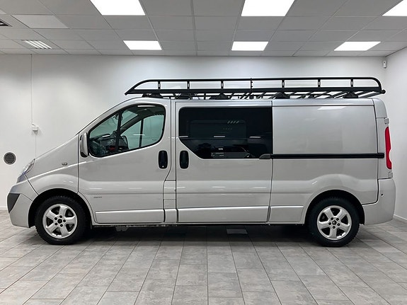 Opel Vivaro 14 of 14