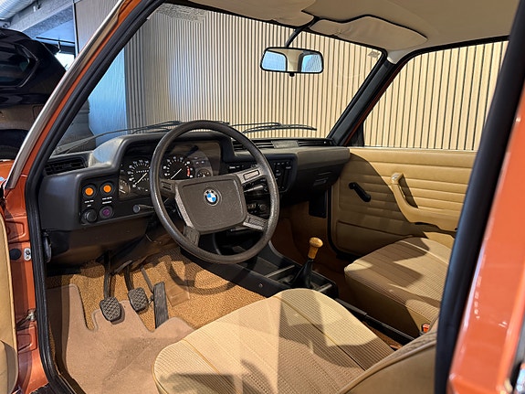 BMW 320 19 of 29