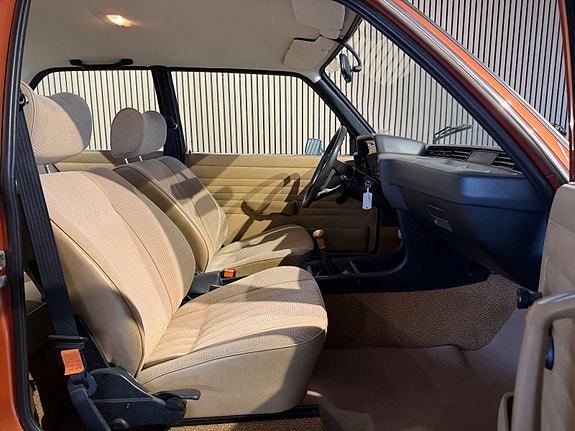 BMW 320 7 of 29