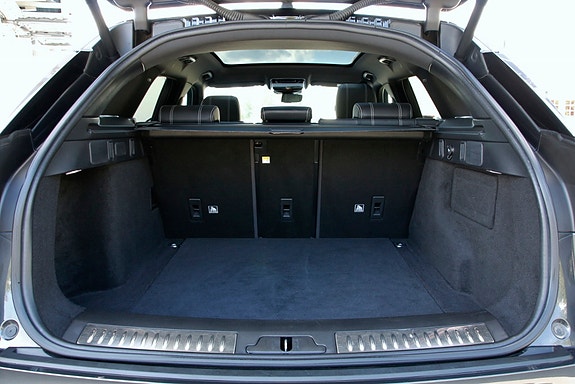 Land Rover Range Rover Velar 29 of 30