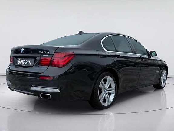 BMW 740d 7 of 30