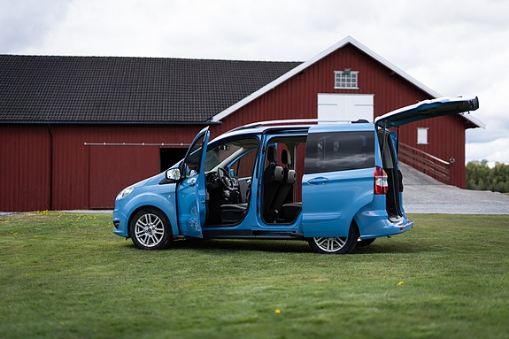 Ford Tourneo Courier 12 of 30