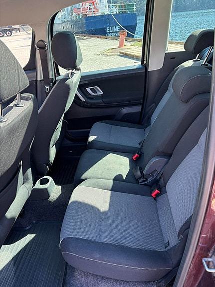 Skoda Roomster 8 of 8