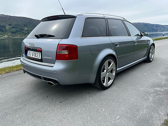 Audi RS6 3 of 30