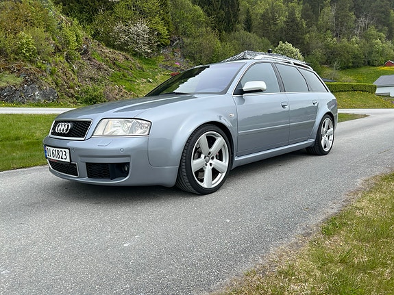 Audi RS6 2 of 30