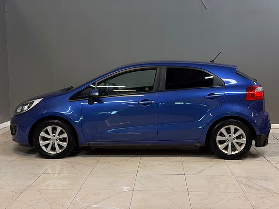 Kia Rio 7 of 30