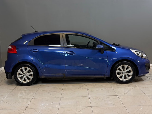 Kia Rio 5 of 5