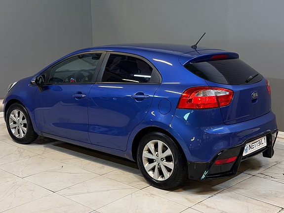 Kia Rio 8 of 30