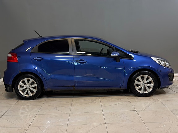 Kia Rio 4 of 5