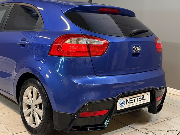 Kia Rio 24 of 30