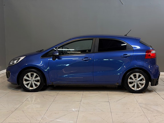 Kia Rio 25 of 30