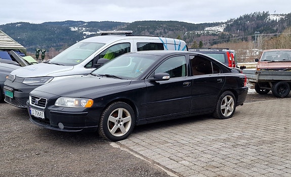 Volvo S60 2 of 11