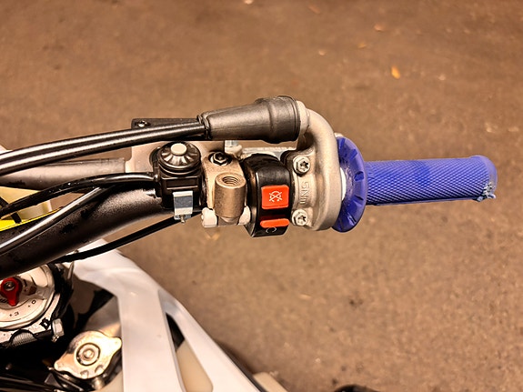 Husqvarna TE 300i 16 of 25
