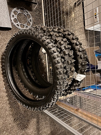 Husqvarna TE 300i 25 of 25