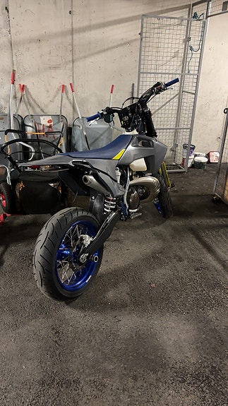 Husqvarna TE 300i 19 of 25