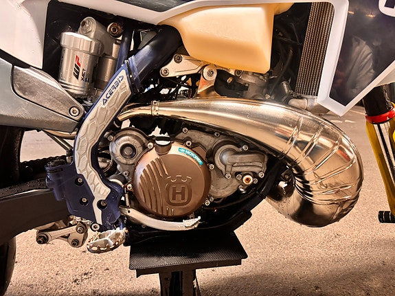 Husqvarna TE 300i 9 of 25