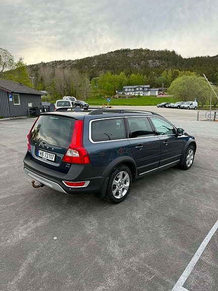 Volvo XC70 5 of 24