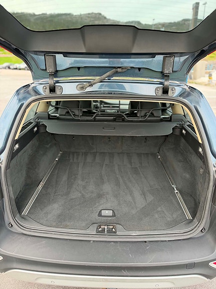 Volvo XC70 9 of 24
