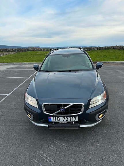 Volvo XC70 4 of 24