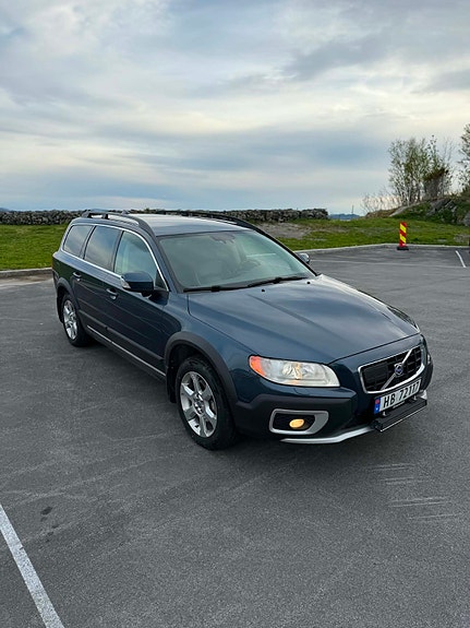 Volvo XC70 3 of 24