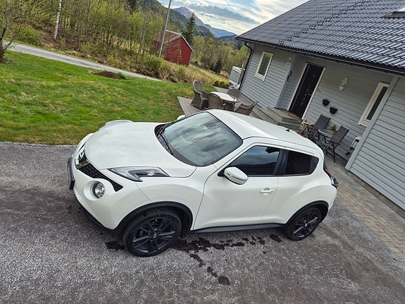 Nissan Juke 2 of 5