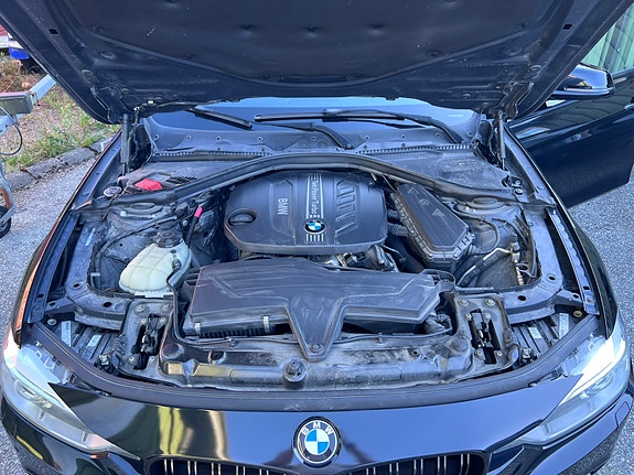 BMW 318d 25 of 30