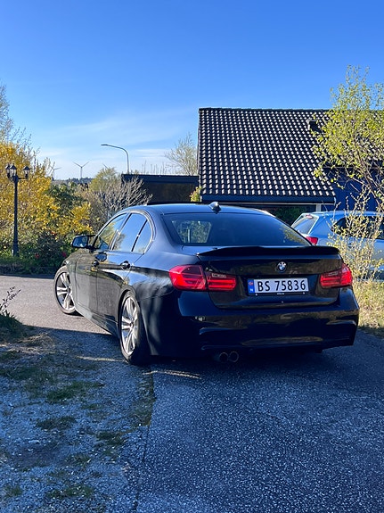 BMW 318d 3 of 30