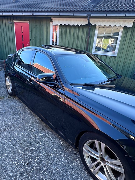 BMW 318d 11 of 30