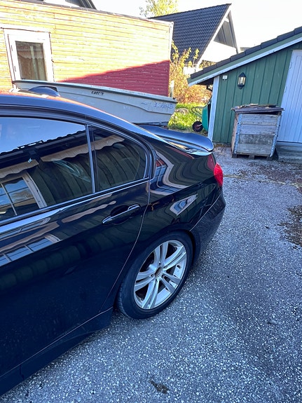 BMW 318d 7 of 30