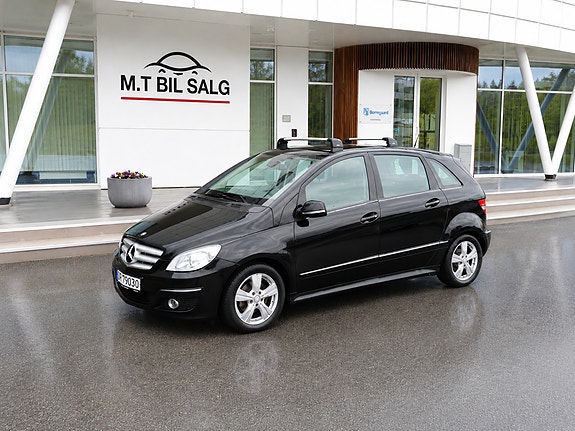 Mercedes-Benz B180 5 of 5