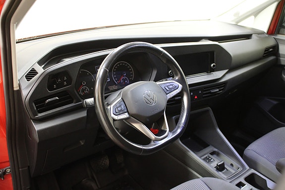Volkswagen Caddy Maxi 28 of 30