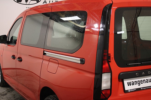 Volkswagen Caddy Maxi 16 of 30