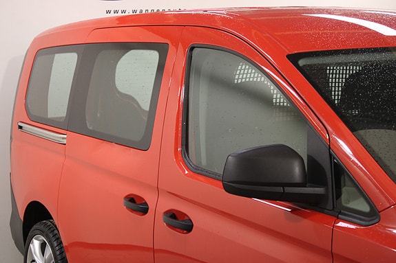 Volkswagen Caddy Maxi 13 of 30