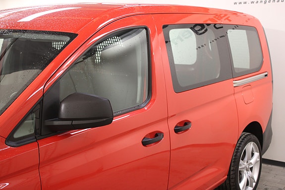 Volkswagen Caddy Maxi 17 of 30