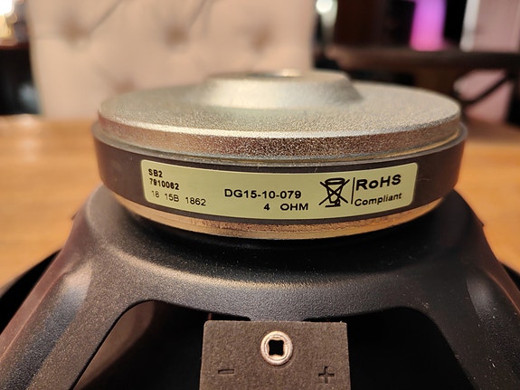 Product image 8 of 9
