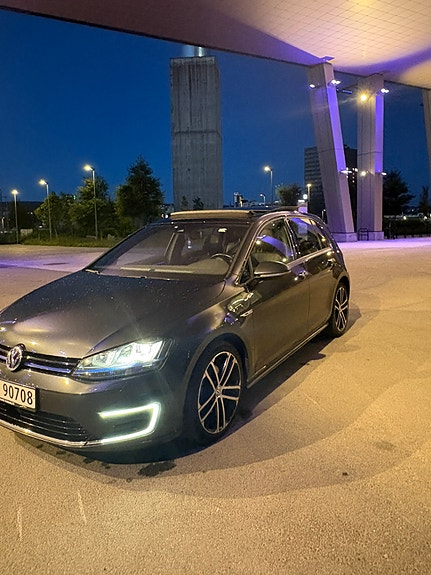Volkswagen Golf VII 4 of 5