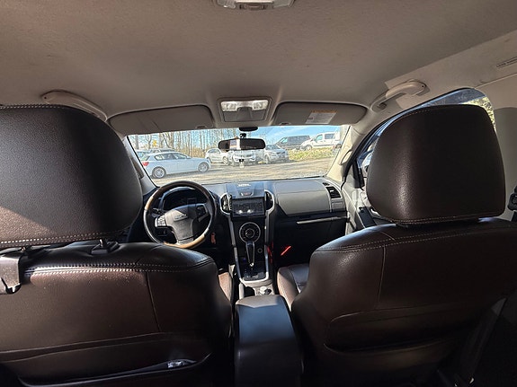 Isuzu D-max 15 of 28